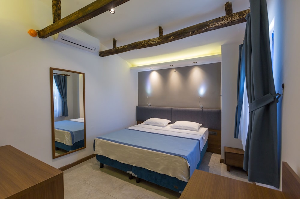 RISUS GARDEN MARINA HOTEL KUSADASI 10/48