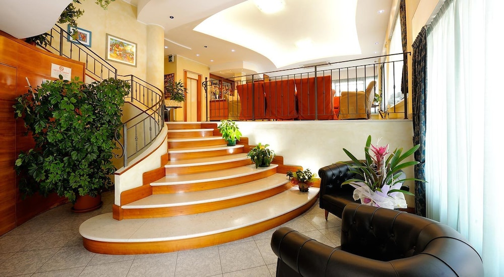 Hotel Mirabel 22/33