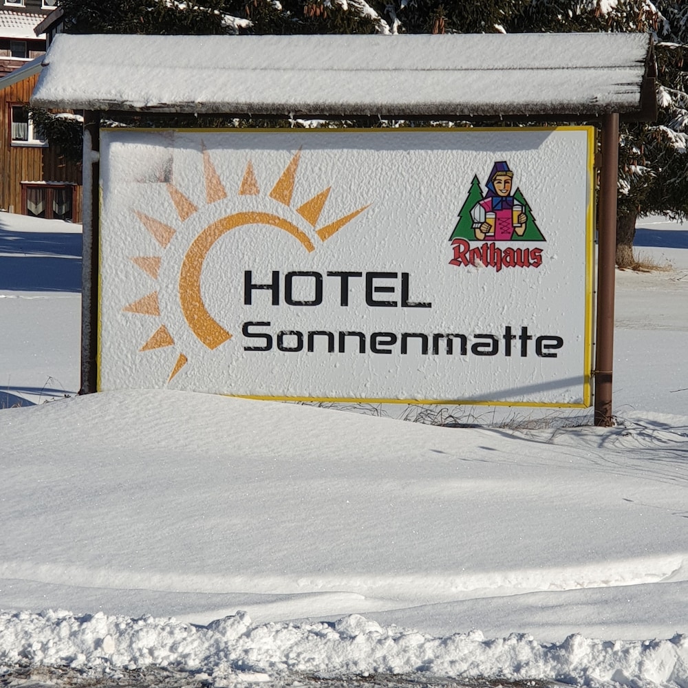 B+B Hotel Sonnenmatte Near Badeparadies 4/50