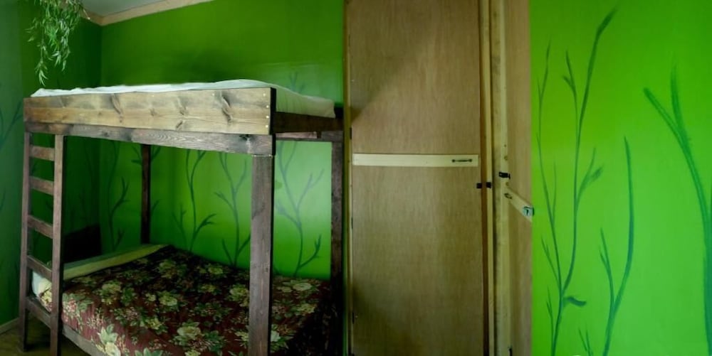 Lost River Hostel 49/50