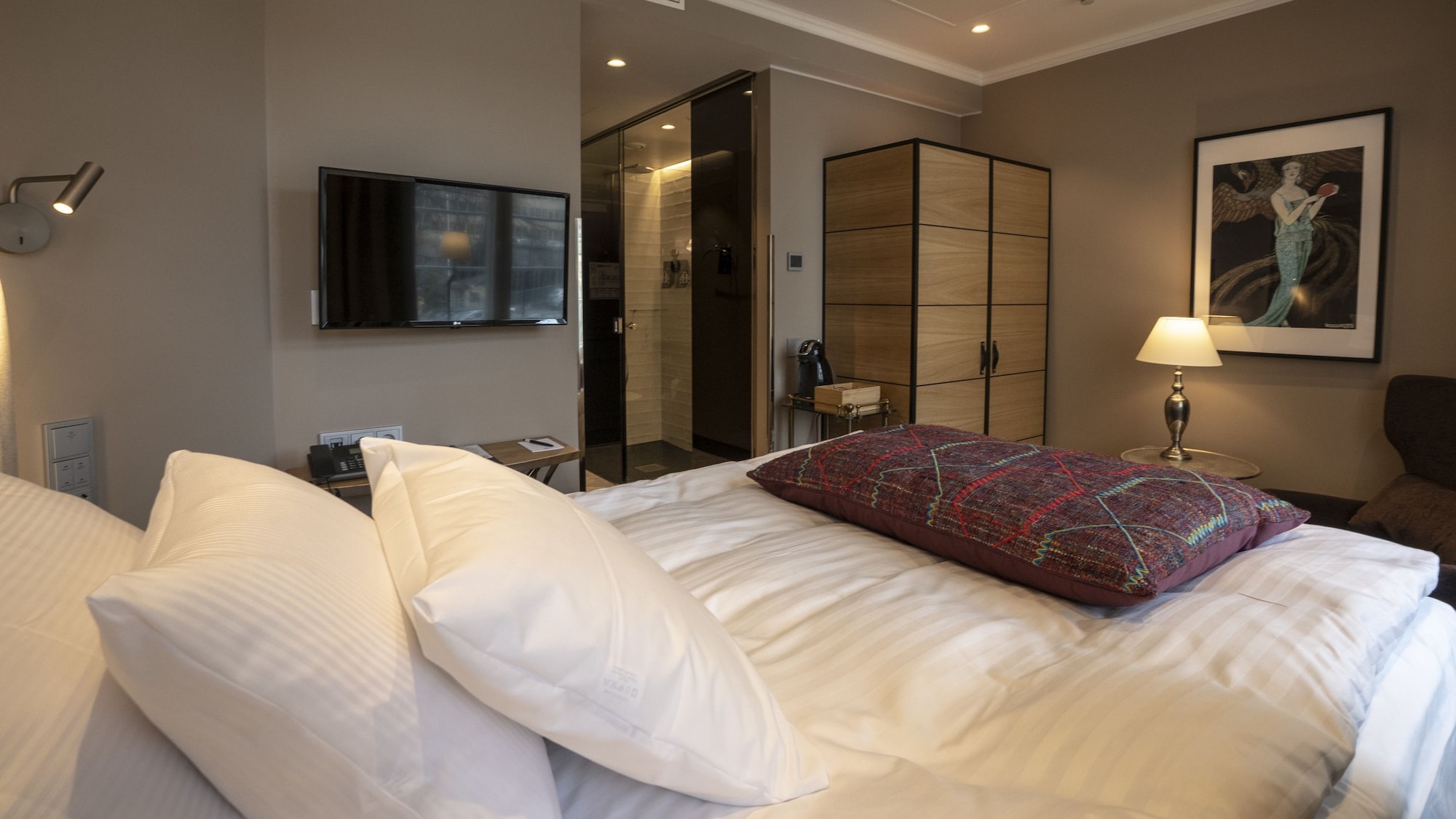 rooms