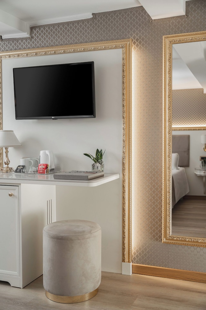 Hotel Montecarlo 50/50