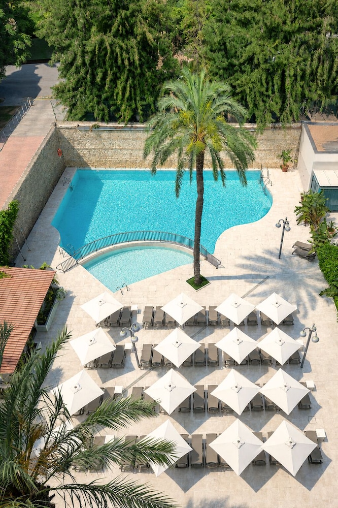 Eurosalou Hotel 41/46