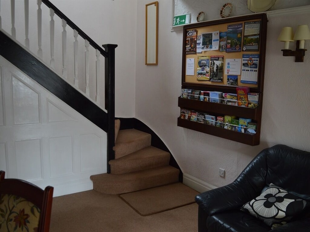 Burleigh House - Guest house 42/60
