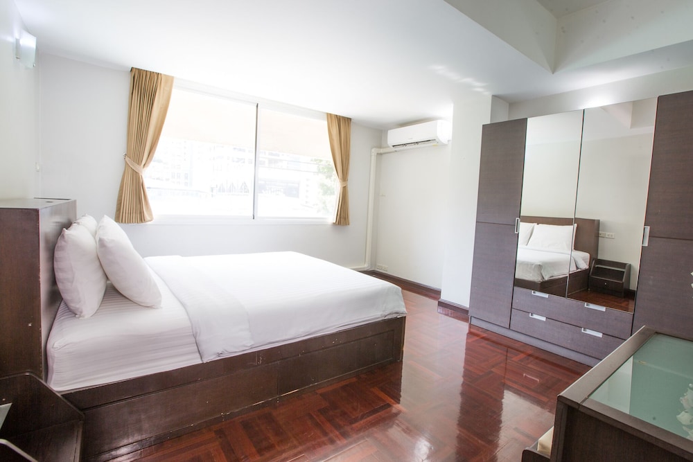 Le Vanvarothai Saladaeng Residence 19/50