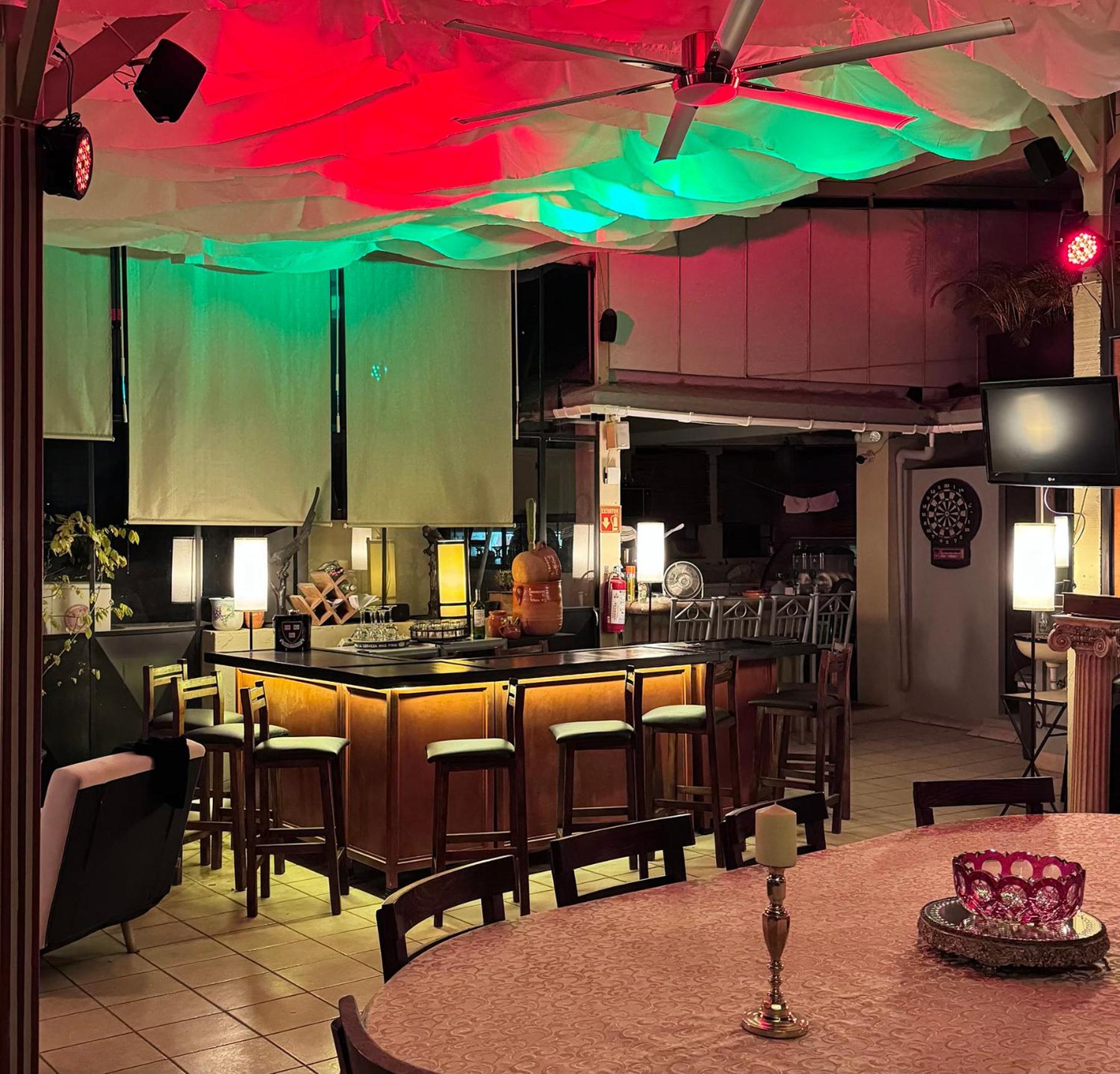 La Perla Hotel Boutique B & B 24/27