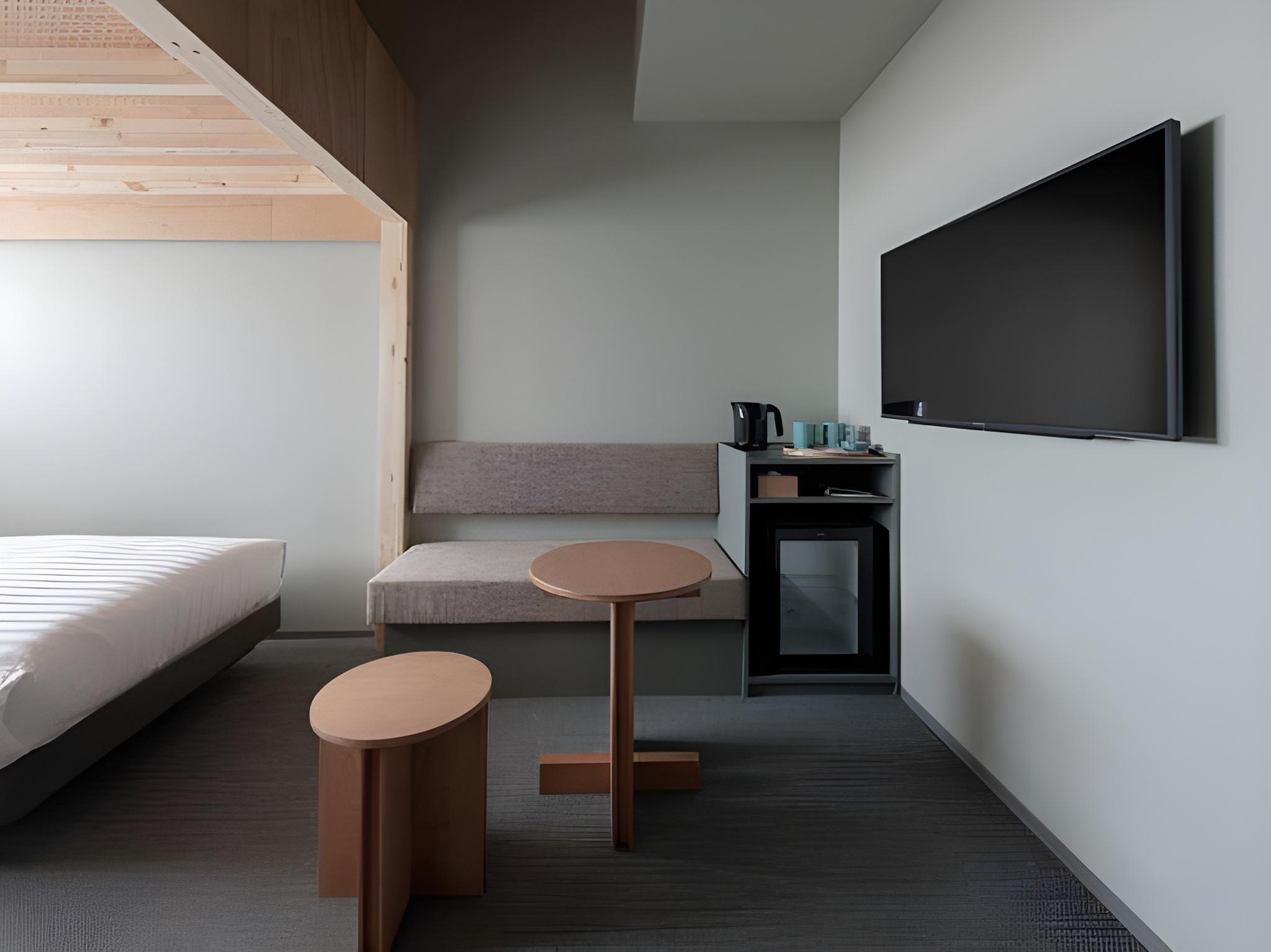 Loft, Moderate