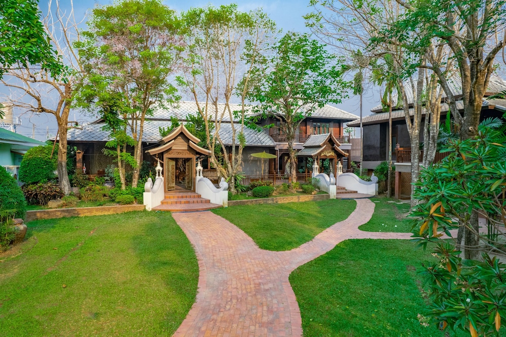 Monmuang Resort 67/74