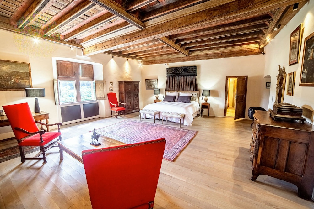 Chateau de Saint Vidal 4/17