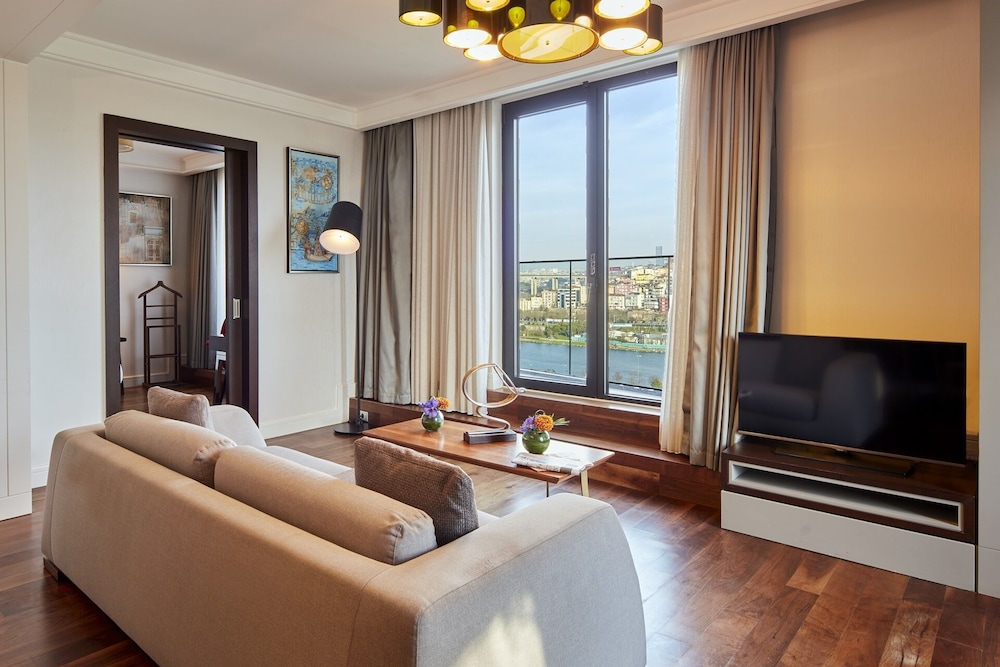 Movenpick Hotel Istanbul Golden Horn 62/89
