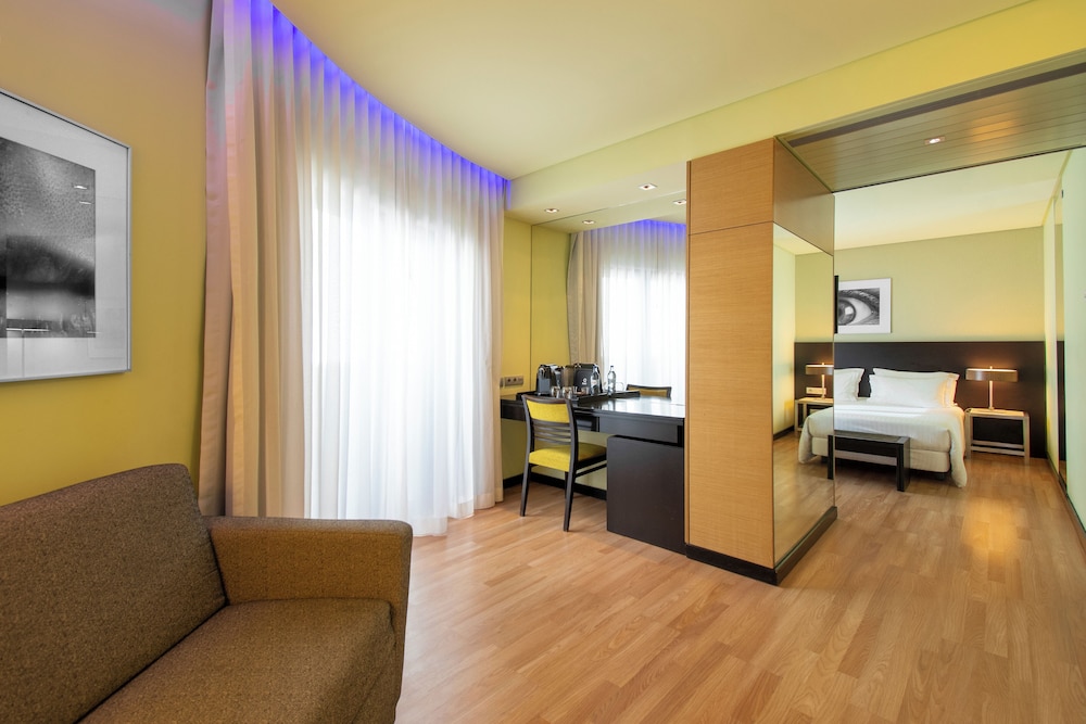 Sana Capitol Hotel 31/48