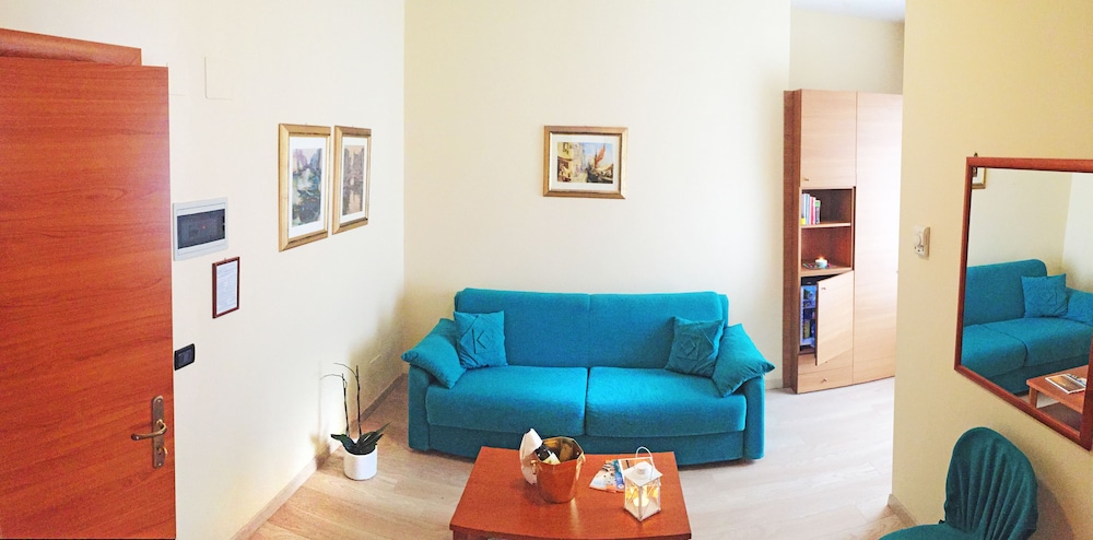 Hotel Sole 37/66