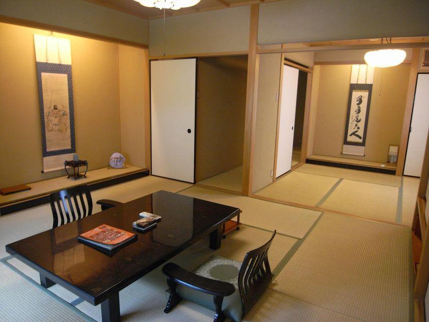 JAPANESE, SUITE