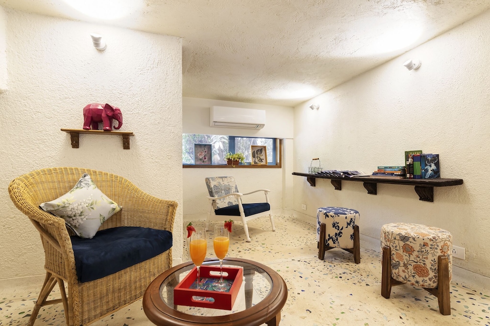 Hotel Kemps Corner 28/42