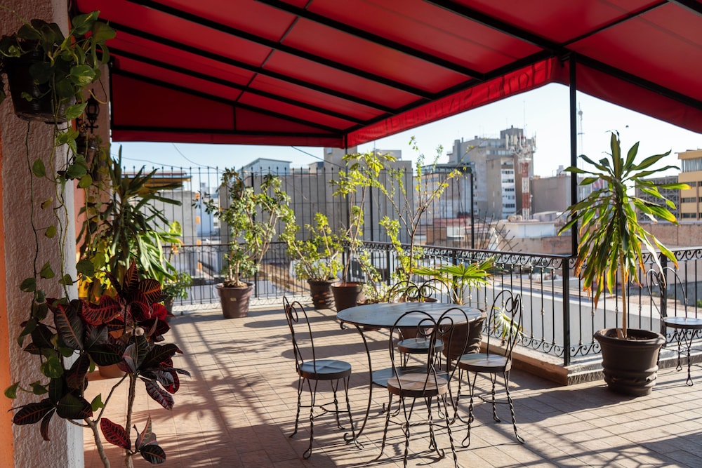 Hotel Santiago de Compostela 50/66