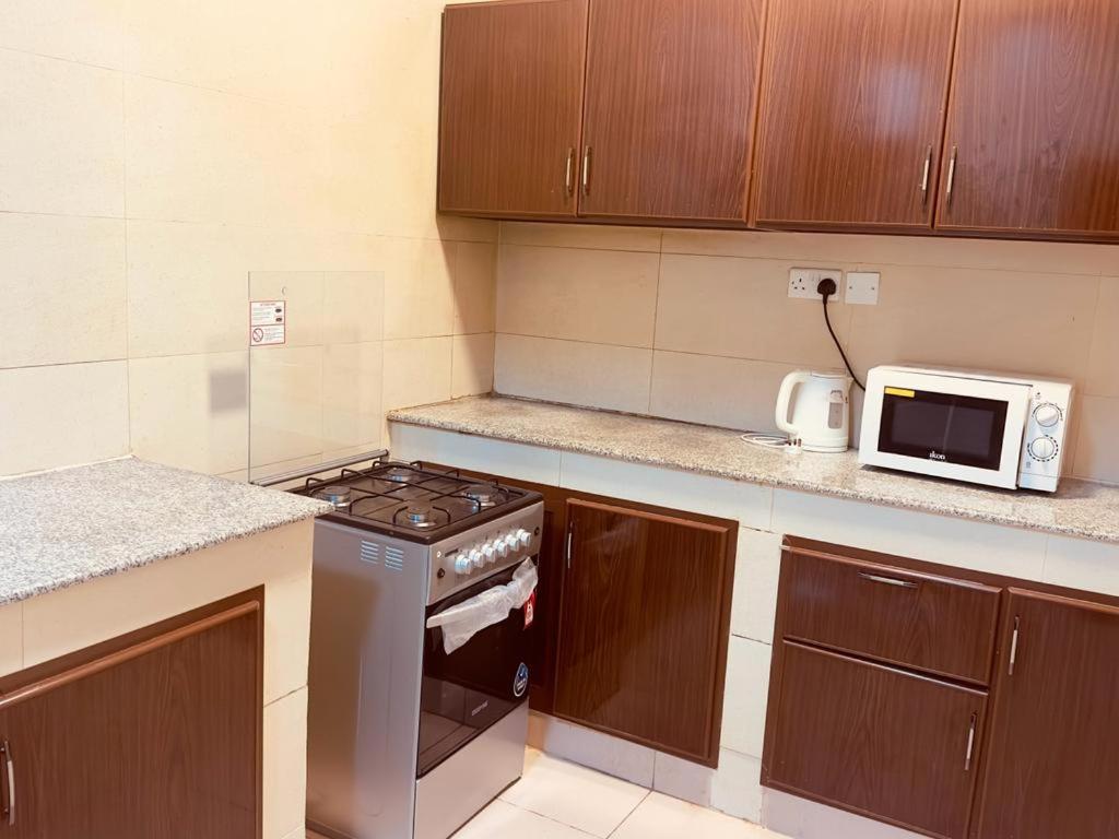 شقة بـ3 غرف نوم، Star Emirates Inn 3/4