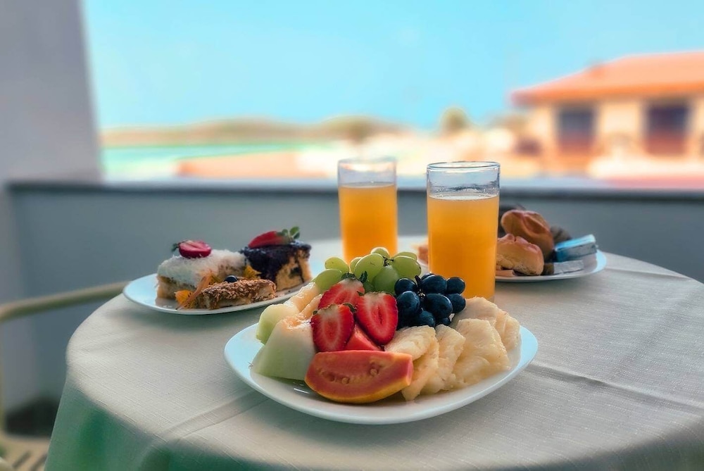 Paradiso Pero Praia Hotel 69/85