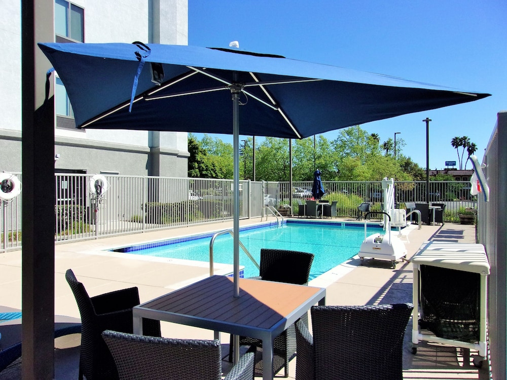 Hampton Inn & Suites Rohnert Park - Sonoma County 31/42