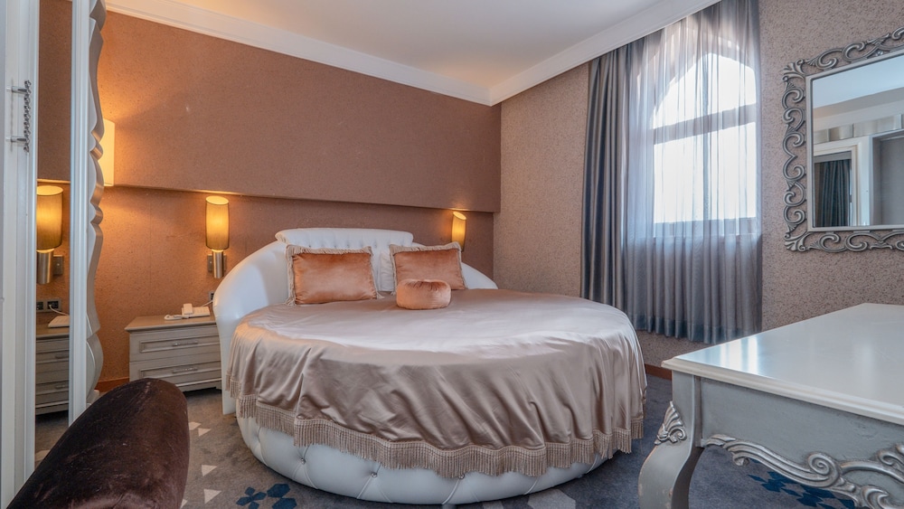 جناح بسرير كينج