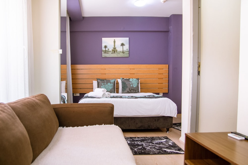 Fi Homes - Adults Only 12/31