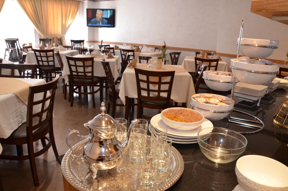 Hotel Almas 42/50