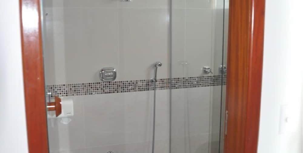 Kamur Plaza Hotel 16/41