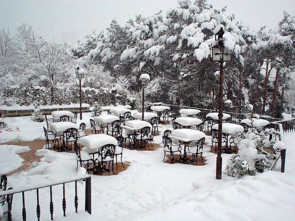 El Torreon de Navacerrada Adults Only 56/59