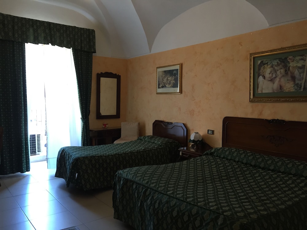 Hotel Centrale Europa 12/60