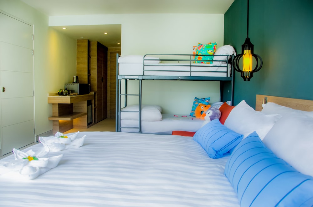 AtEase Phuket Patong 19/82
