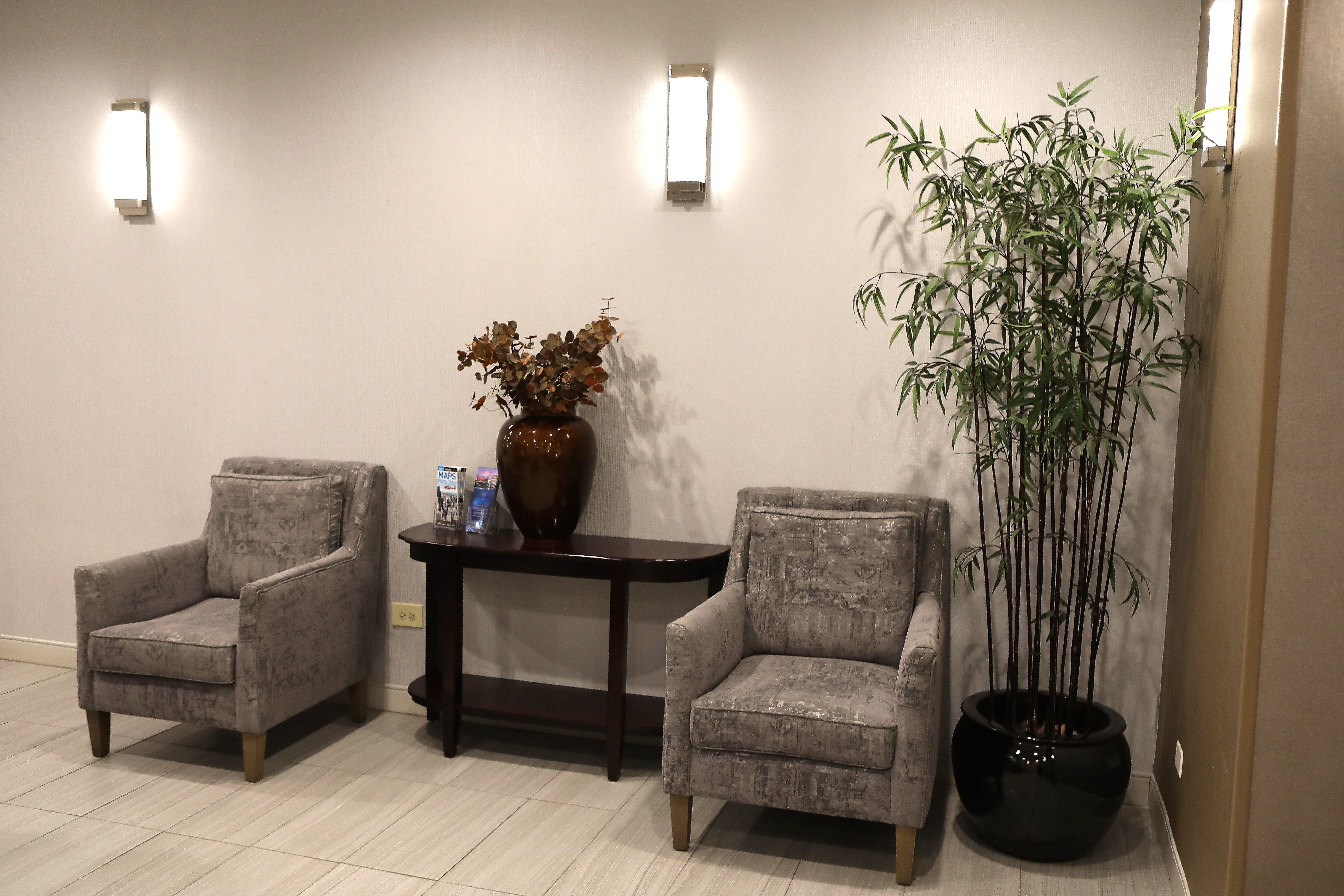 Holiday Inn Chicago O'Hare 44/71