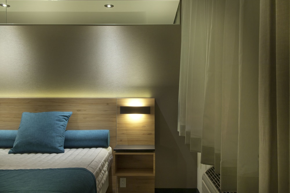 Ramada by Wyndham Laval 34/60