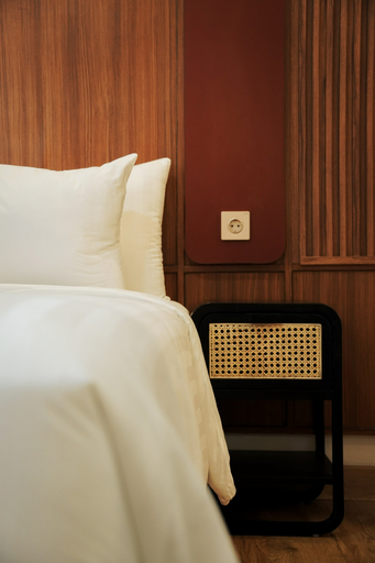 Alur Hotel 6/11