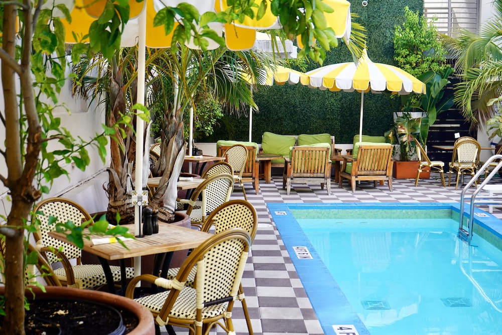 Clinton Hotel South Beach 64/64