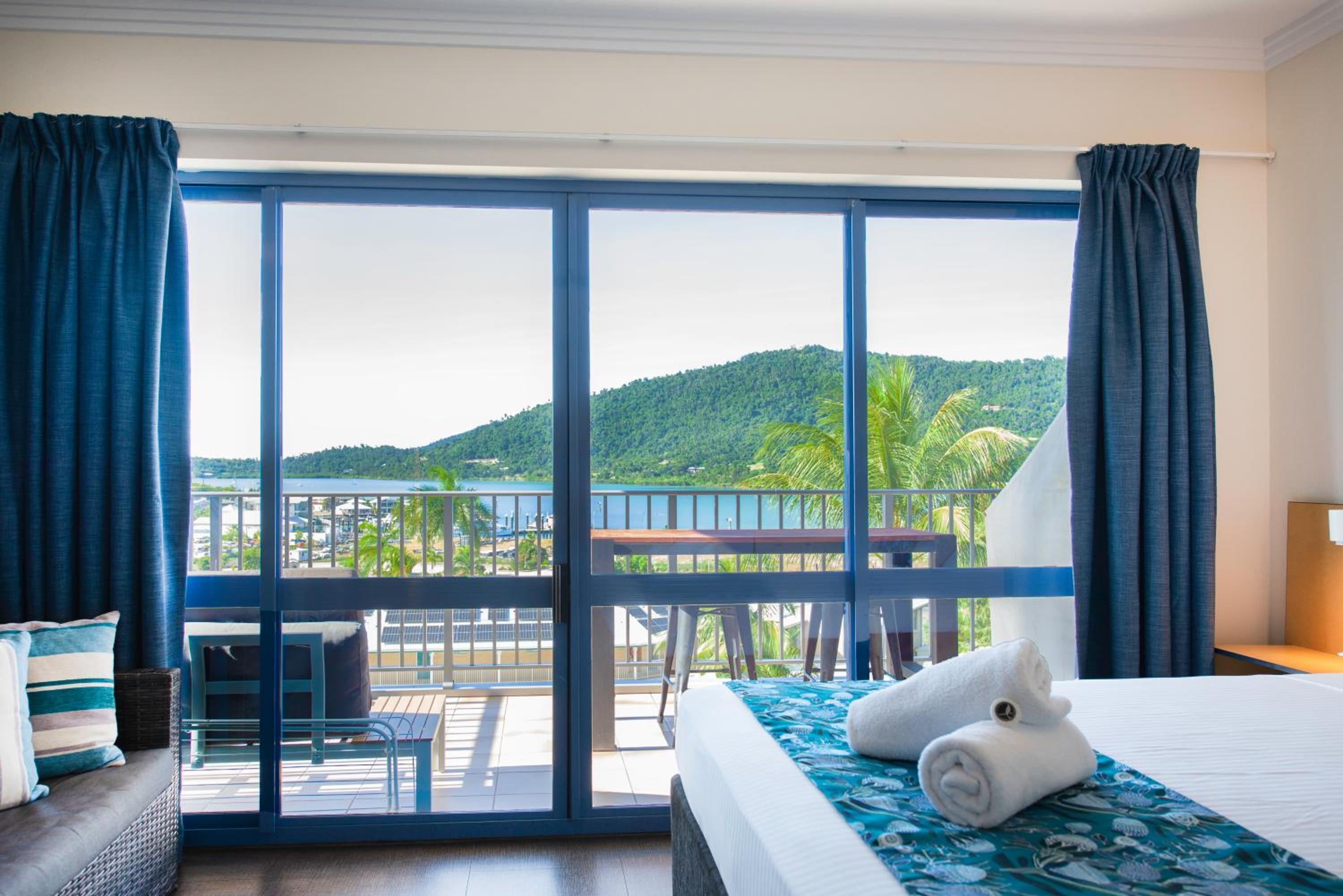 2 Bedrooms, Apartment