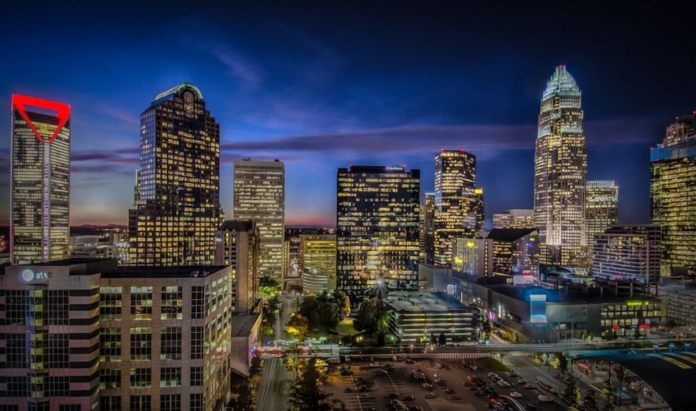 Hyatt Place Charlotte Downtown 66/68