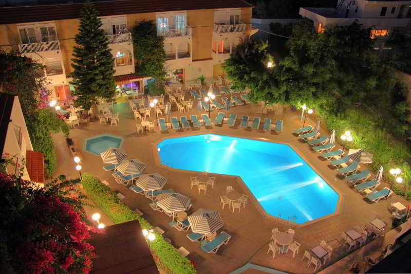 Kassandra Apartments 22/24