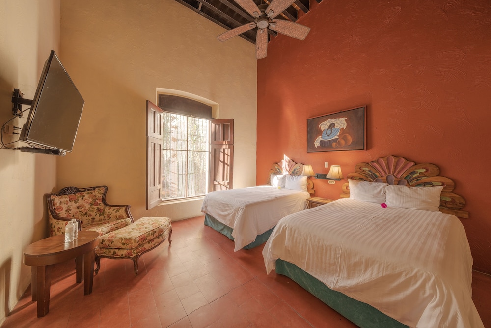 Posada Del Hidalgo 18/50
