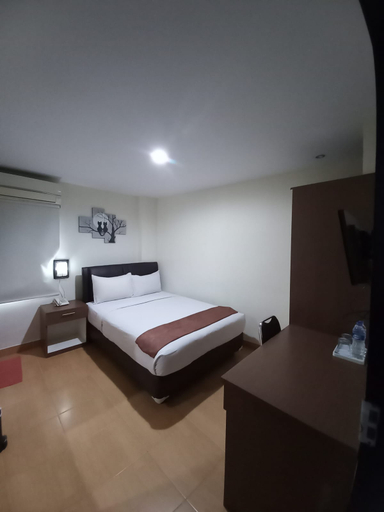 Grand Avira Hotel 6/11