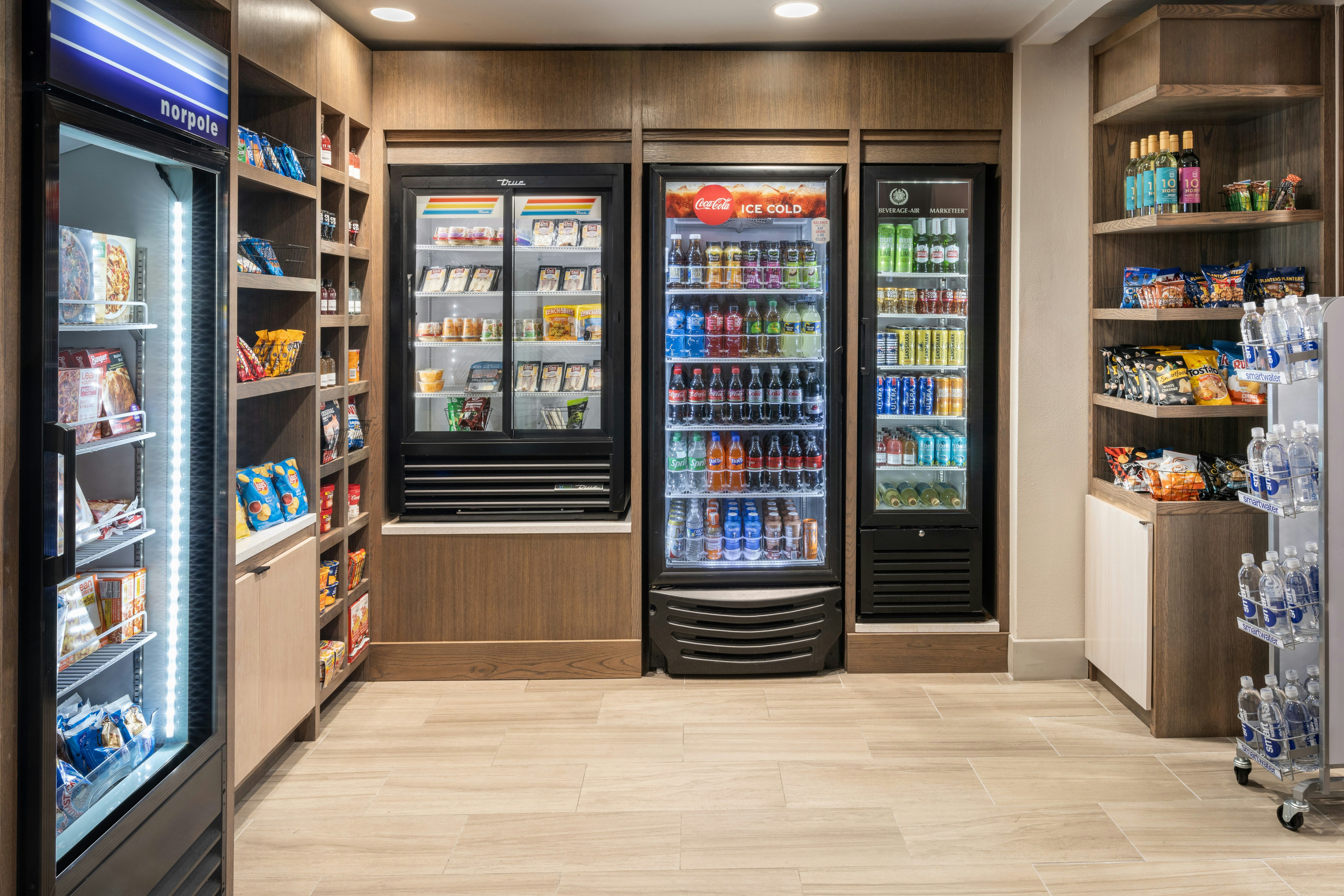 Holiday Inn Express And Suites Orlando International Airport 25/62