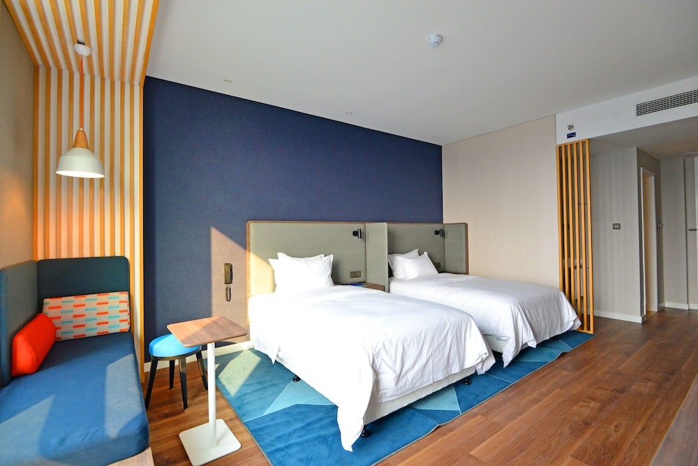 Standard, Twin Beds, Extra Floor Space