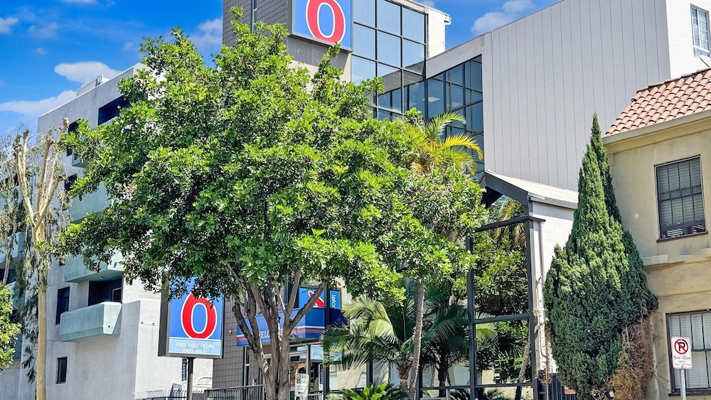 Motel6 Hollywood, CA - Los Angeles 45/50