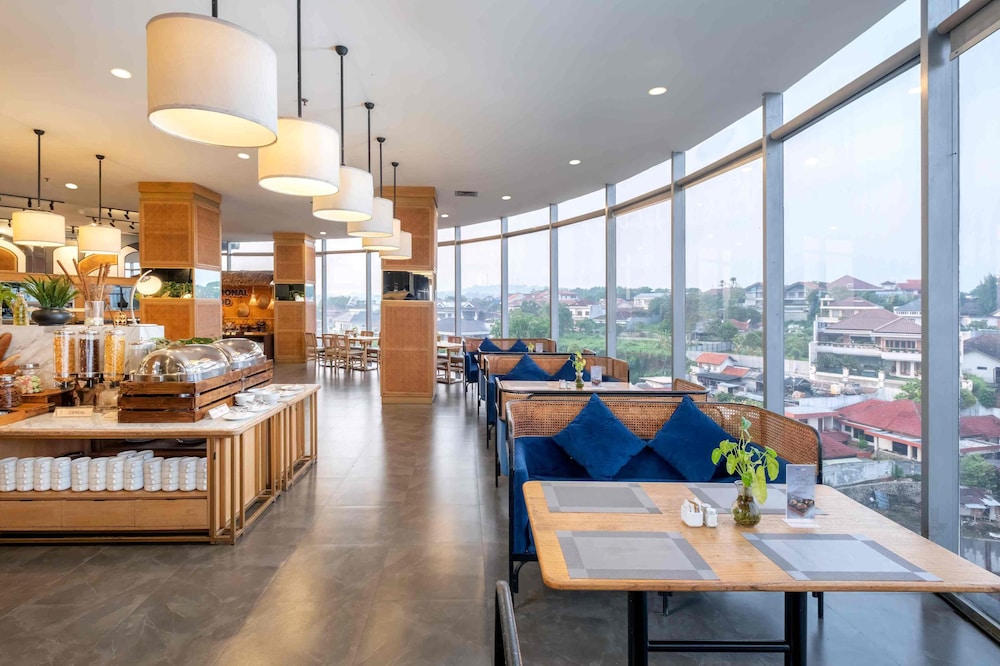 Grand Edge Hotel Semarang 42/59