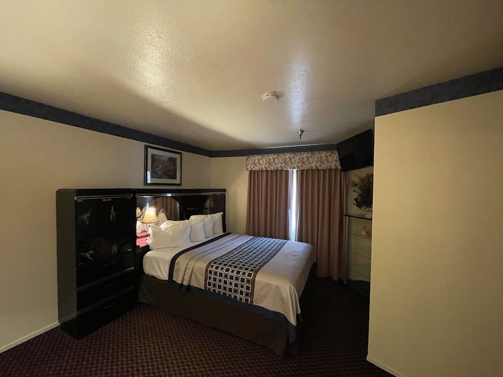 Oakridge Inn 14/53