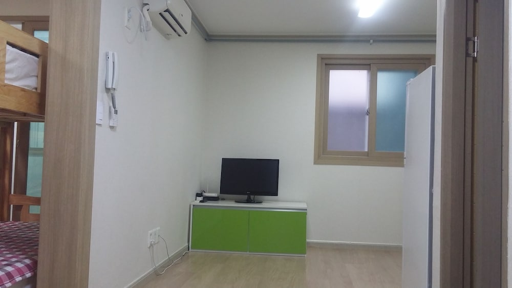 Jiin Hostel & Guesthouse 19/23