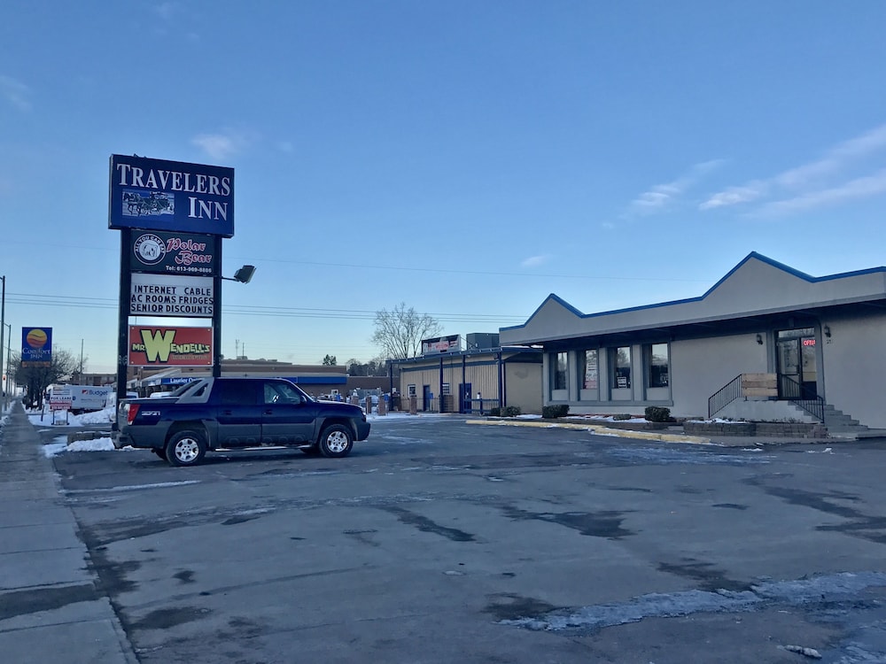 Travelers Inn 15/17