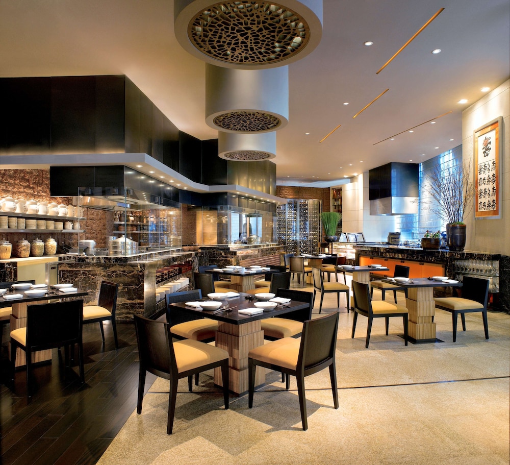Hyatt On the Bund Hotel 32/49