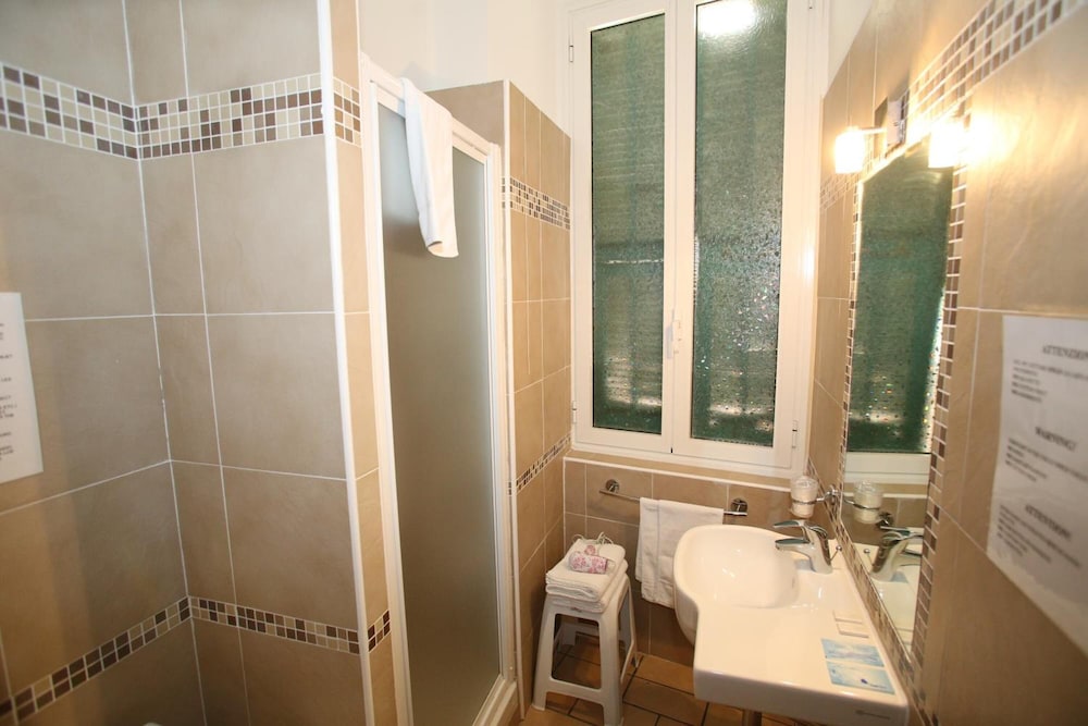 Sakura Inn Sanremo 16/21