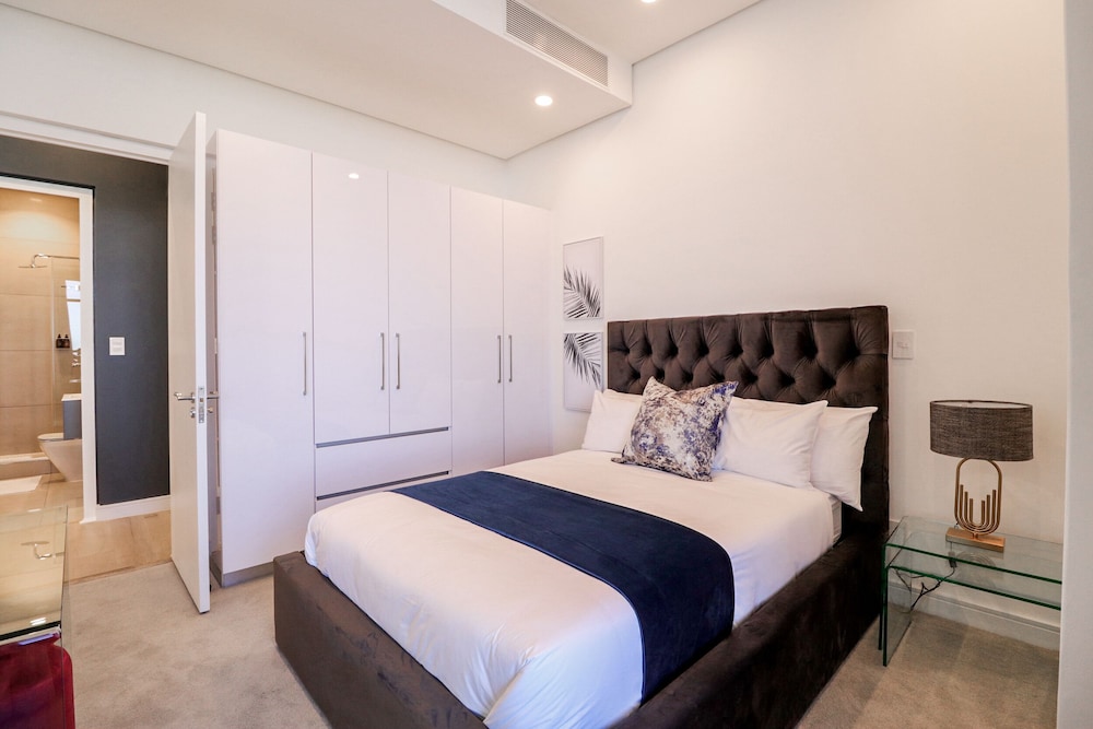 Reserved Suites 6/50