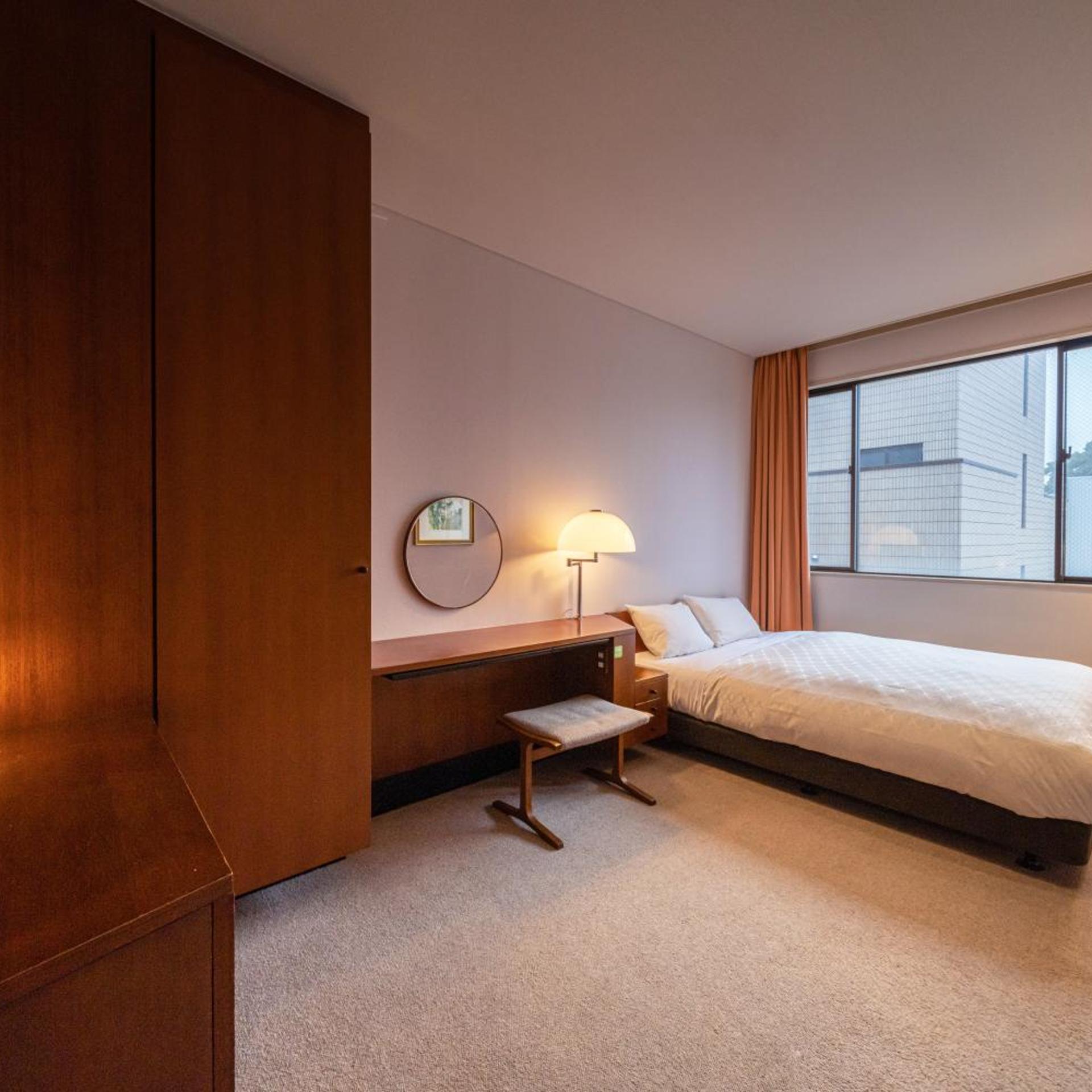 Room, Double Bed