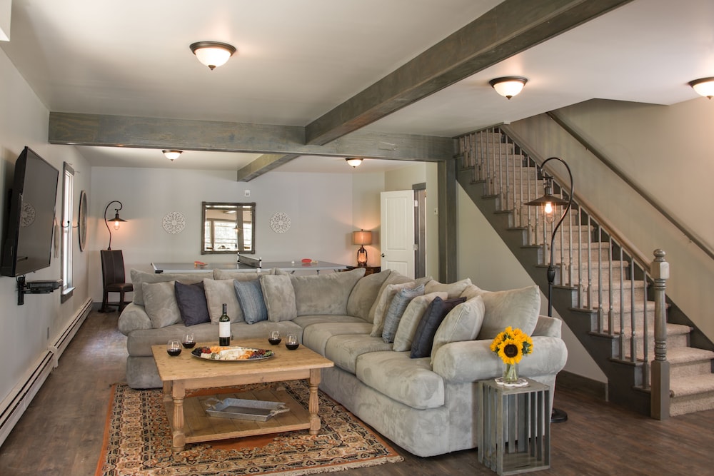 Lake Bomoseen Lodge 23/50